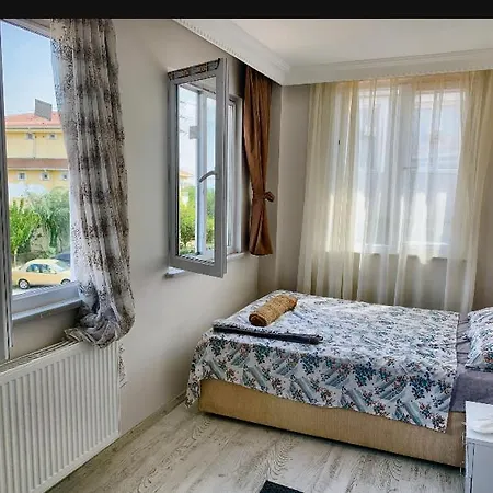 Nur And Yusuf'S Hotel Arnavutkoy